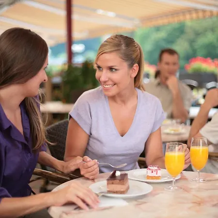 فندق Grand Rogaska Premium 4*